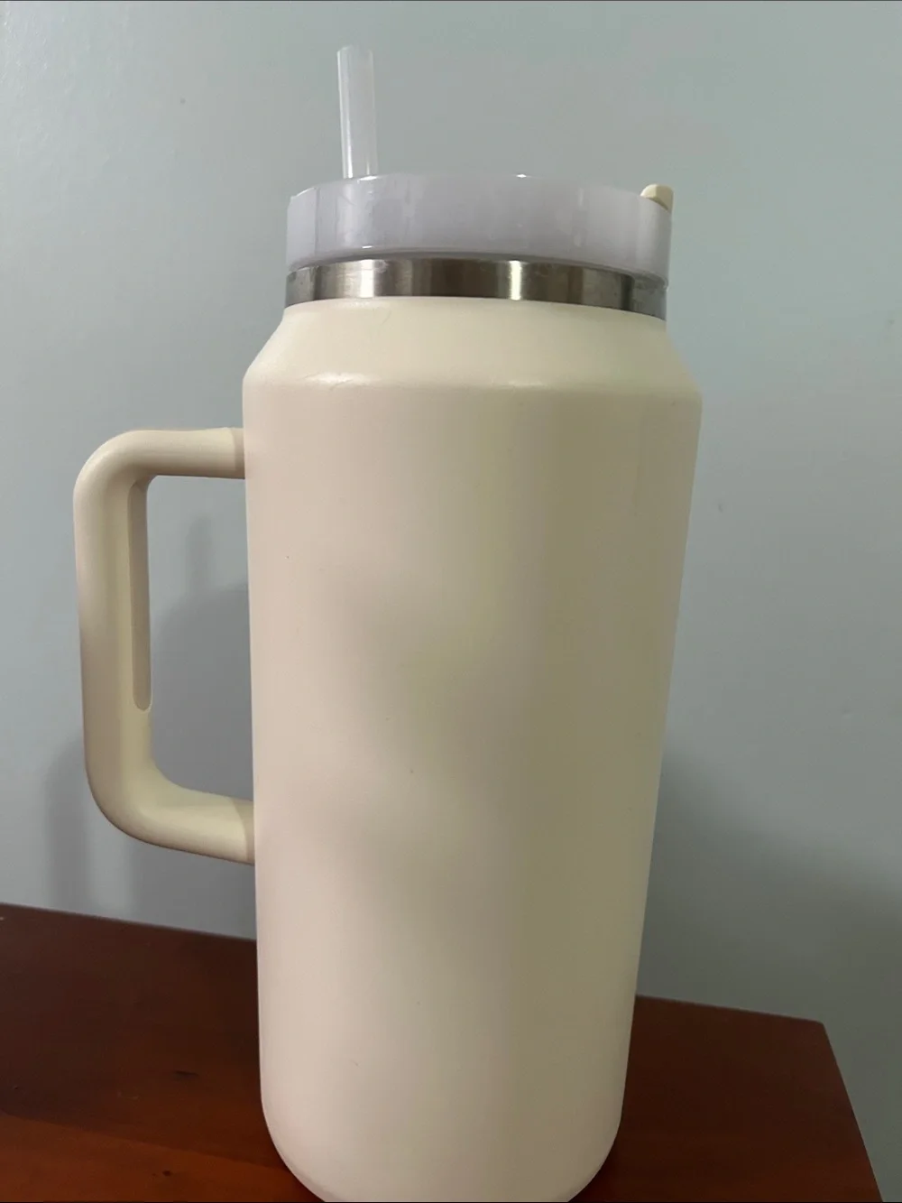 1/2 Gallon Stanley Cream Insulated Travel Mug with Handle and Straw Lid - Picture 2 of 5